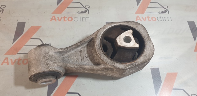 Подушка (опора) двигателя, правая задняя 113501KC0A NISSAN