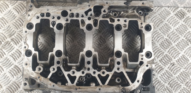 1141029355 TOYOTA Блок цилиндров двигателя купить в Винница