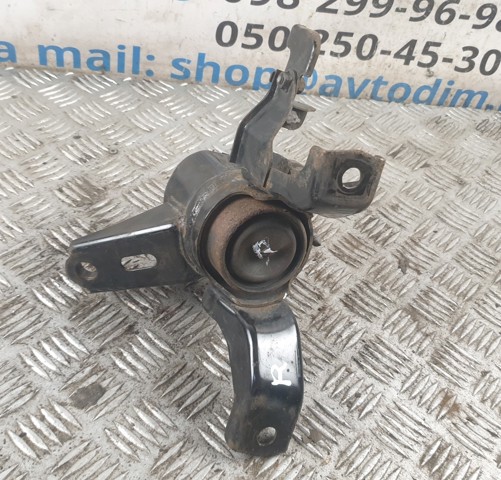 Правая опора ДВС 123050T070 TOYOTA