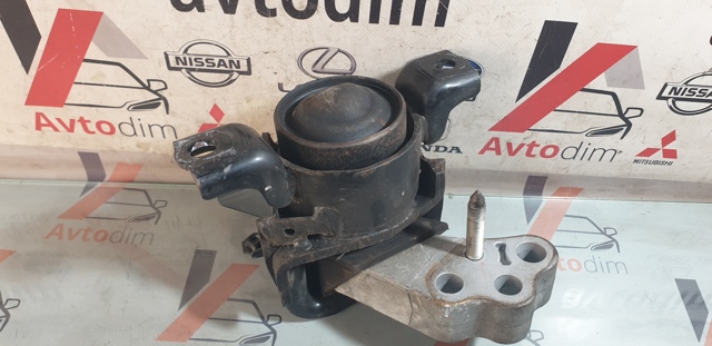 Правая опора двигателя 1230526072 TOYOTA