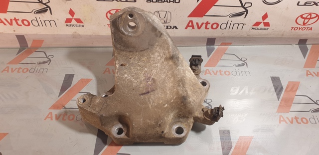 1232526020 TOYOTA Кронштейн подушки (опоры) двигателя левой купить в Полтава