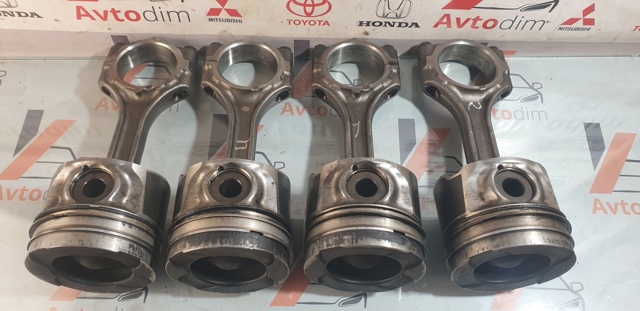 TOYOTA 131010R020 Поршень с пальцем без колец, STD в наличии Запорожье