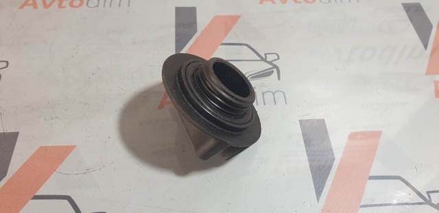 Крышка масляной горловины 152551P110 NISSAN