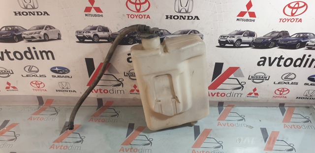  Расширительный бачок 1647075030 TOYOTA