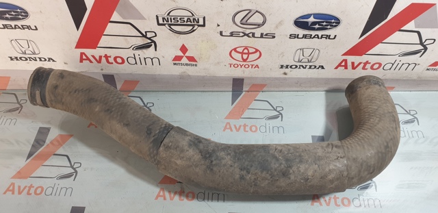 Шланг радиатора охлаждения нижний 1657326010 TOYOTA