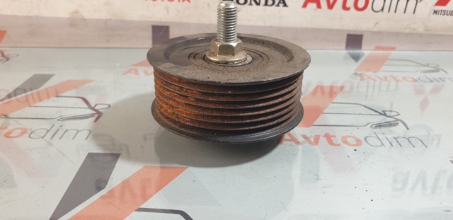 Паразитный ролик приводного ремня 1660426010 TOYOTA