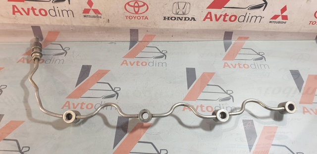 Обратная топливная трубка от форсунок 166718H802 NISSAN