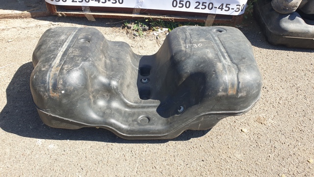 NISSAN 172028H300 Бак топливный в наличии Ирпень