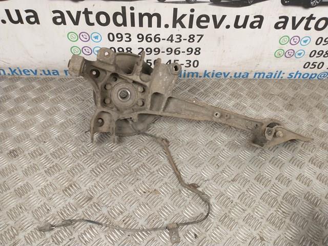 SUBARU 20252AE000 Цапфа (поворотный кулак) задний правый в наличии Полтава