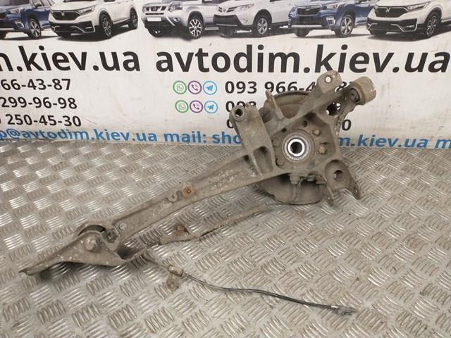 SUBARU 20252AE010 Цапфа задняя левая в наличии Львов