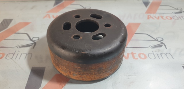 Шкив водяного насоса 210511KT0A NISSAN