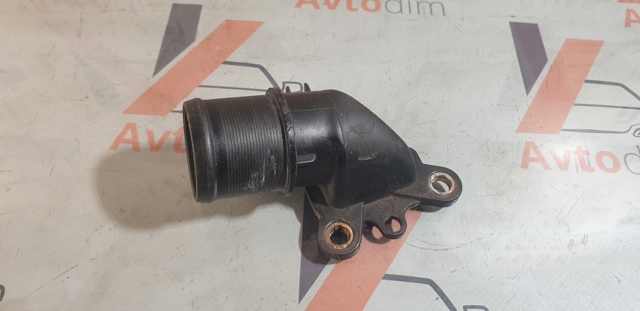 NISSAN 2133500Q0A Фланец системы охлаждения (тройник) в наличии Ужгород