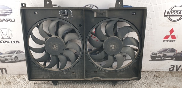 Диффузор радиатора охлаждения в сборе с мотором 21481JG700 NISSAN