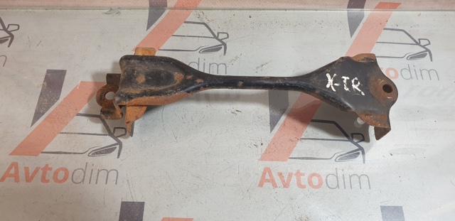Подставка аккумулятора (АКБ) 244204M800 NISSAN