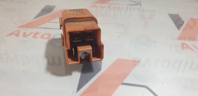 Реле противотуманной фары 2523079964 NISSAN
