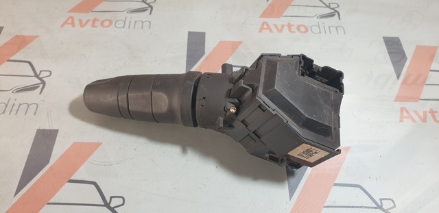 Правый подрулевой переключатель  252608H905 NISSAN