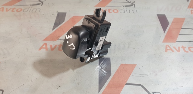 NISSAN 254111KL5A Кнопка включения мотора стеклоподъемника задняя в наличии Винница