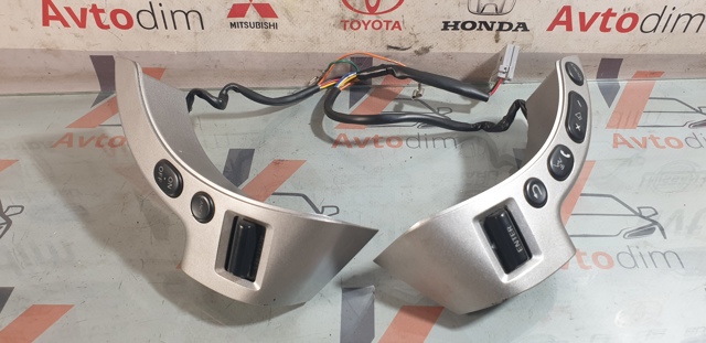 Блок кнопочных переключателей рулевого колеса 25550JH10A NISSAN
