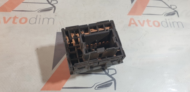 Блок управления зеркалами заднего вида, на торпедо 25570AX000 NISSAN
