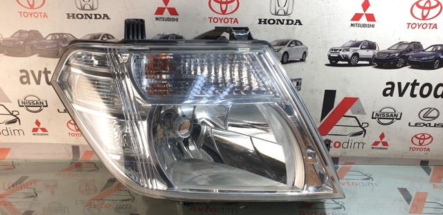 260105X00B NISSAN Фара правая купить в Житомир