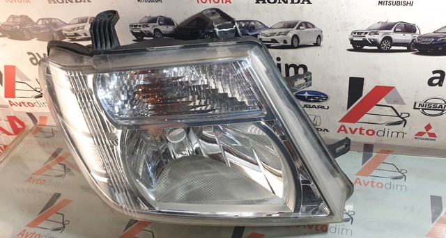 260105X00B NISSAN Правая фара купить в Черкассы