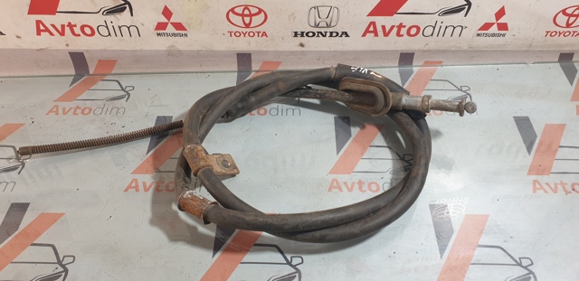 Трос ручника задний правый 26012AA031 SUBARU