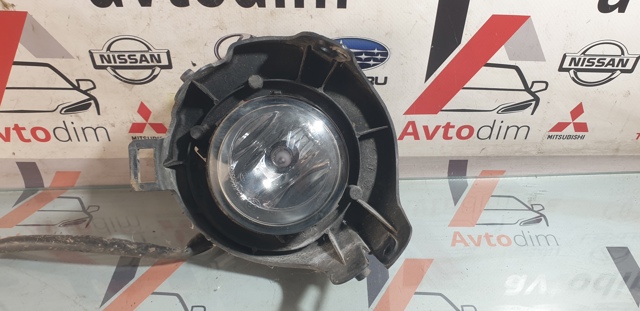 Правая противотуманная фара 26150EA500 NISSAN