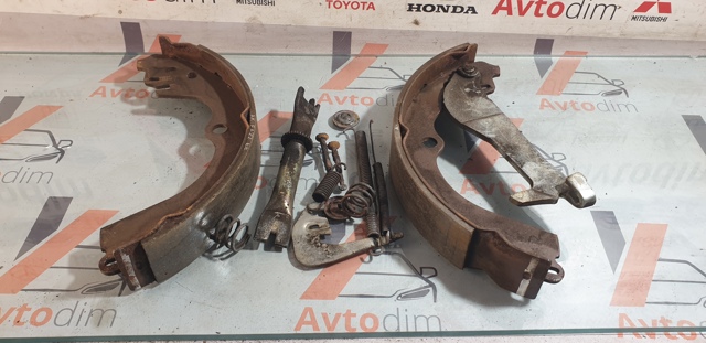 SUBARU 26298AA020 Колодки ручника (стояночного тормоза) в наличии Днепр