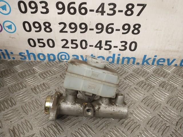 Цилиндр главный тормоза (гидротормозов) 26401AC181 SUBARU