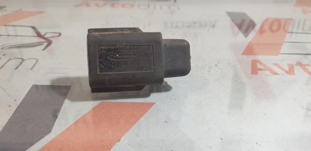 Датчик температуры воздуха 27722AX610 NISSAN