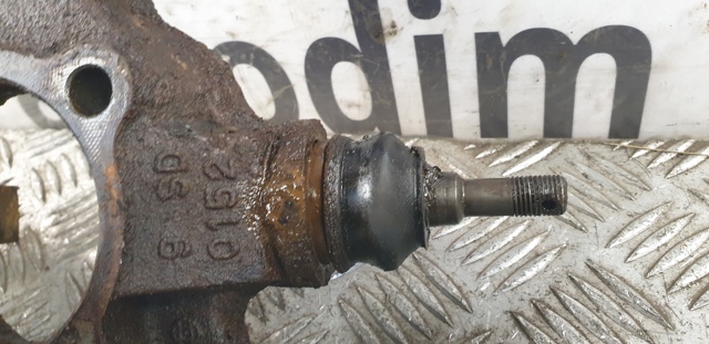 Цапфа поворотная правая 28313SC000 SUBARU