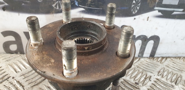 SUBARU 28373SC000 Ступица передняя в наличии Павлоград