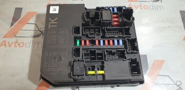 Коробка предохранителей 284B71TX2B NISSAN