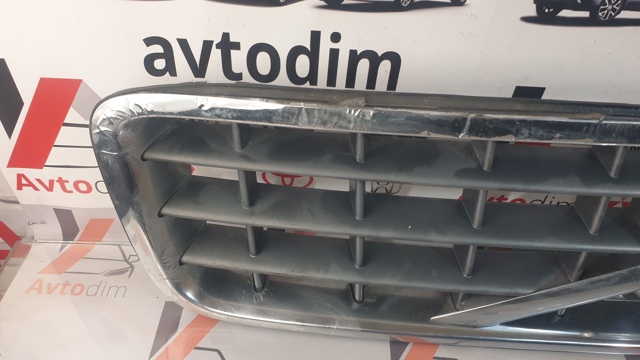 VOLVO 30678980 Решетка радиатора в наличии Каменское