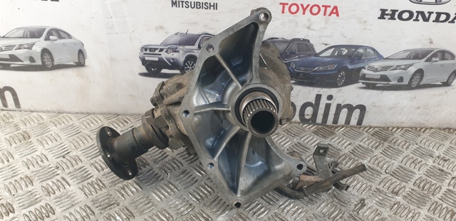 Раздатка, коробка раздаточная 331008H510 NISSAN
