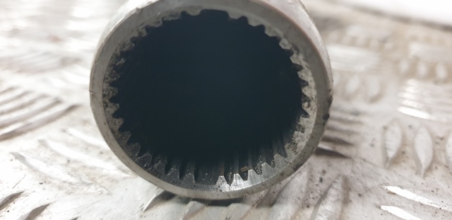 Вал карданный задний 373005X31A NISSAN