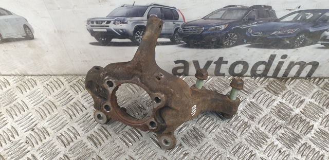 Цапфа передняя правая 400141KK0A NISSAN