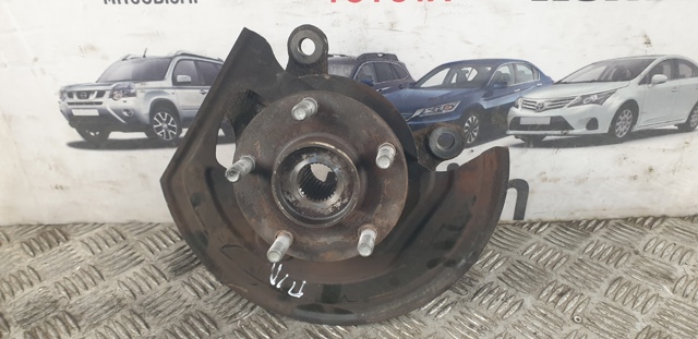 400151KK0A Цапфа (поворотный кулак) передний левый купить Ужгород