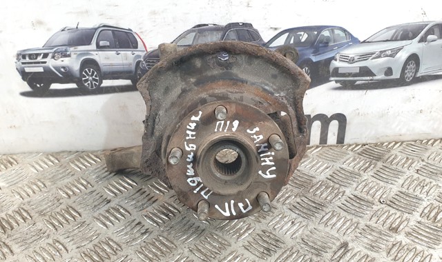 NISSAN 400158H300 Цапфа (поворотный кулак) передний левый в наличии Тернополь