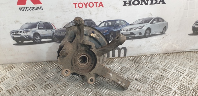 NISSAN 400158H300 Цапфа передняя левая в наличии Ровно