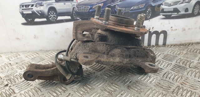 NISSAN 40015JG000 Цапфа передняя левая в наличии Ирпень