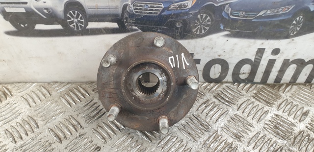 NISSAN 402021KA0A Ступица передняя в наличии Украина
