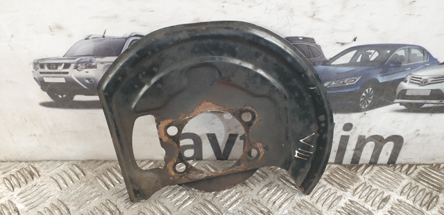 Щиток тормозного диска переднего левого 41161JD01A NISSAN