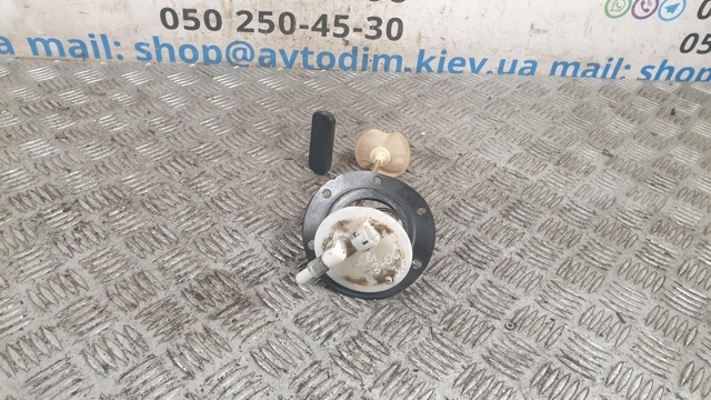 Датчик уровня топлива в бензобаке 42081AG000 SUBARU
