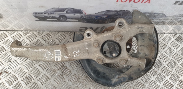 4320153010 TOYOTA Цапфа (поворотный кулак) передний правый купить в Львов