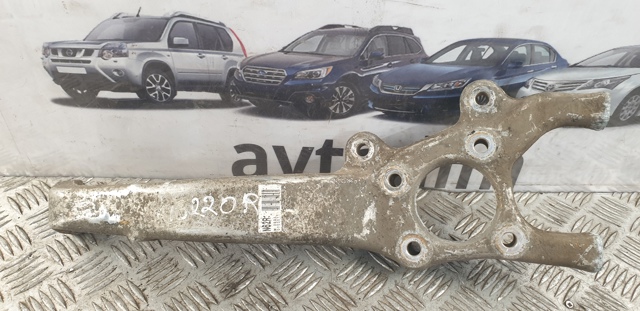 4320153010 TOYOTA Цапфа (поворотный кулак) передний правый купить в Тернополь
