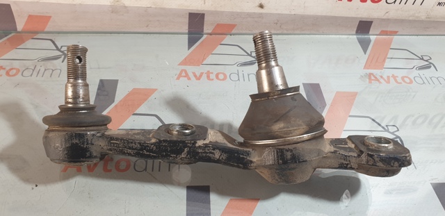 TOYOTA 4334039505 Нижняя левая шаровая опора в наличии Сумы