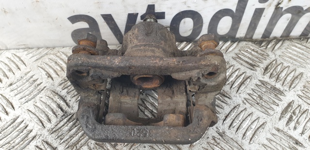 Тормозной суппорт правый задний 44001JG00A NISSAN