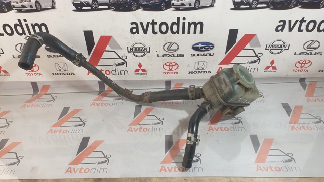 Бачок насоса гидроусилителя руля 4436020160 TOYOTA