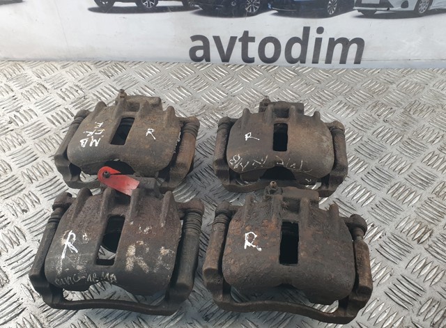 HONDA 45012ST3E00 Суппорт тормозной передний правый в наличии Кривой Рог